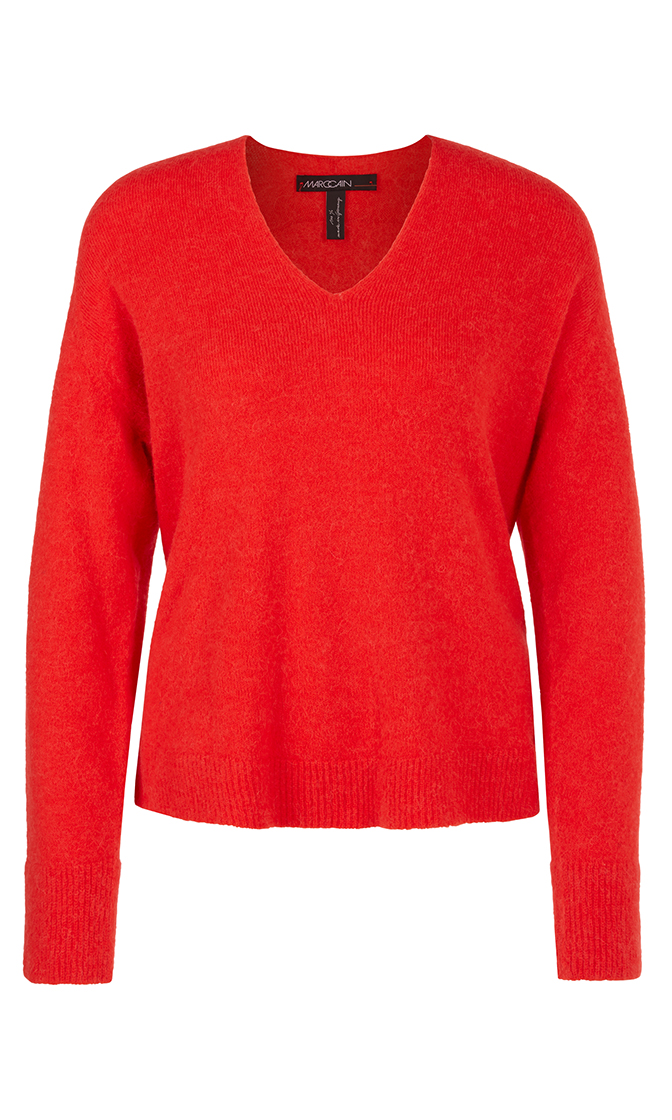 Пуловер из шерсти