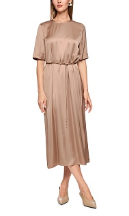 Атласное платье с поясом