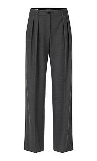 Брюки с защипами