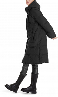 Пуховое пальто с капюшоном Marc Cain, RC11.14W65/900-D, тема Chillin Mountains, сезон Осень-Зима 2021
