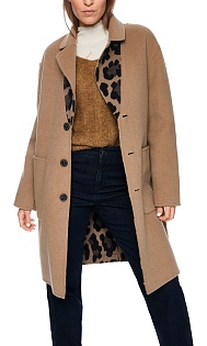 Пальто из шерсти