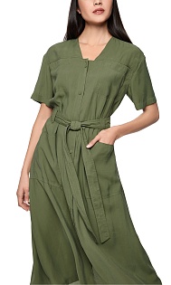 Платье с поясом