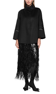 Пальто с вышивкой