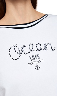 Футболка с аппликацией и принтом