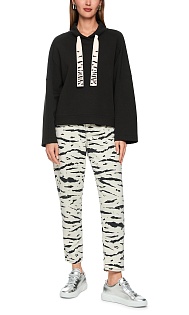 Укороченная толстовка