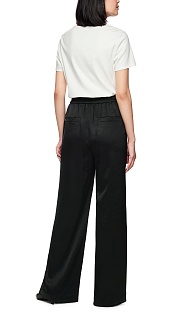 Брюки с защипами