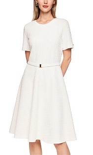 Платье из вафельного пике