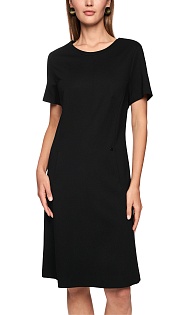 Платье с карманами