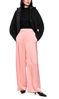 Брюки с защипами