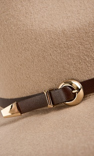 Шерстяная шляпа с кожаным ремешком