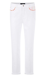 Джинсы с вышивкой