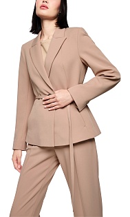 Пиджак с поясом