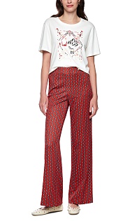 Футболка с вышивкой