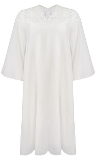 Платье с ажурной вставкой