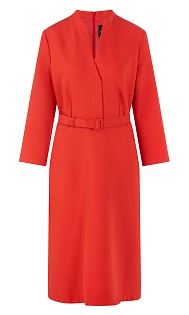 Платье с поясом