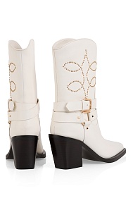 Сапоги из кожи