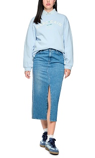 Толстовка с аппликацией