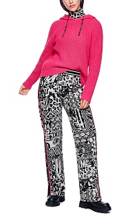 Пуловер с капюшоном