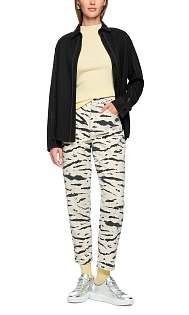 Джинсы с принтом