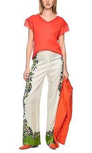 Блуза с вышивкой