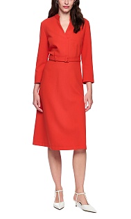 Платье с поясом