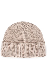 Вязаная шапка