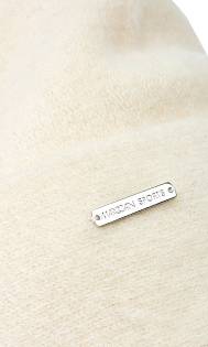 Шапка из шерсти