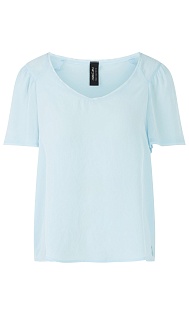 Футболка с отделкой