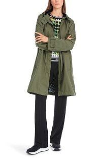 Парка с капюшоном