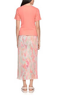 Приталенная футболка