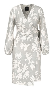 Платье на запахе