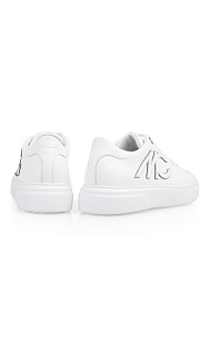 Кроссовки из кожи