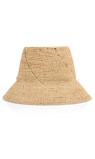 Панама из рафии